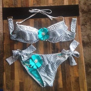 Betsey Johnson grey/white/teal embellished bikini